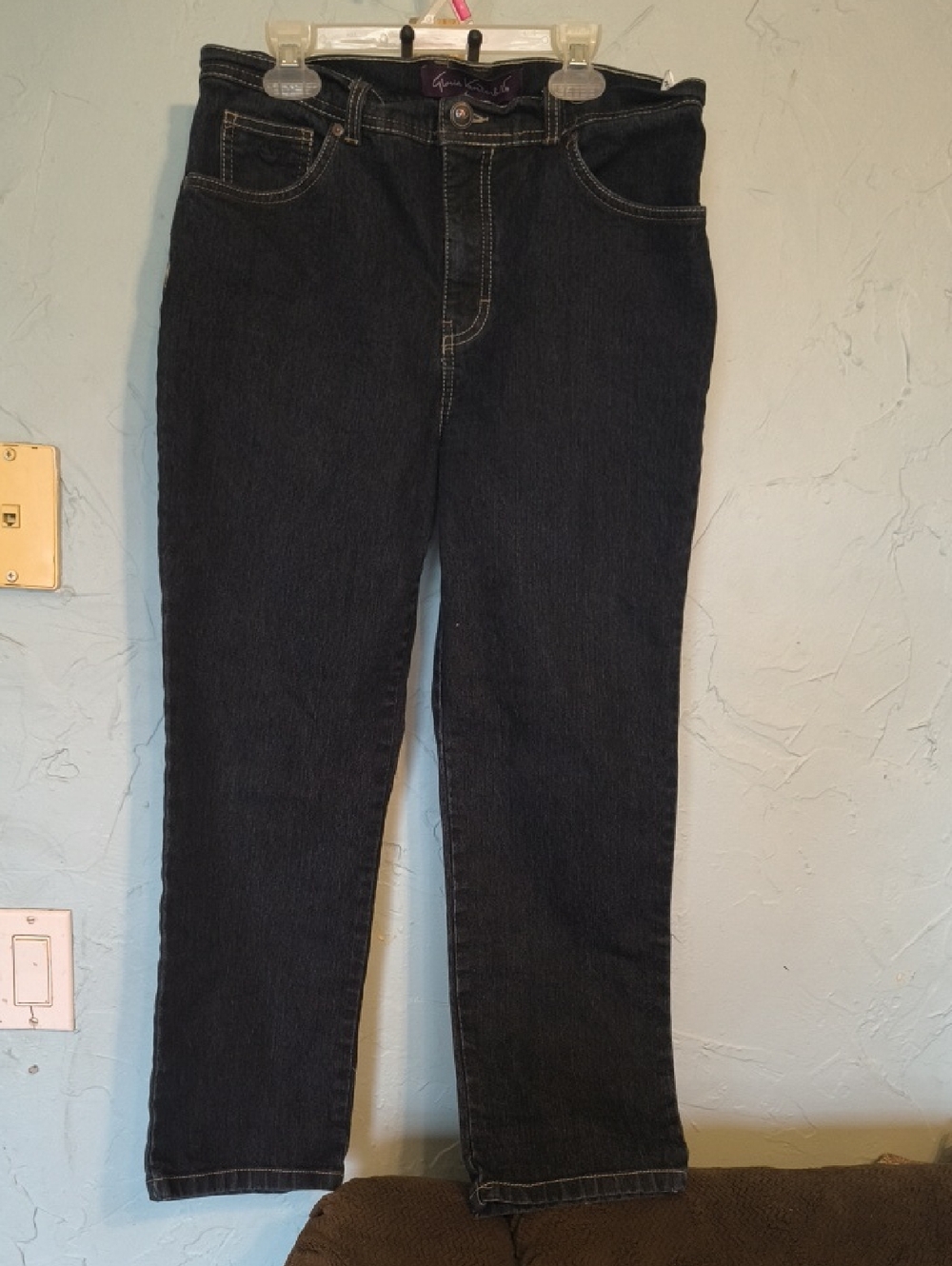 Gloria Vanderbilt Black Straight-Leg Jeans